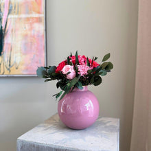 Season bouquet kimppu jossa pinkkiä ja vaaleanpunaista